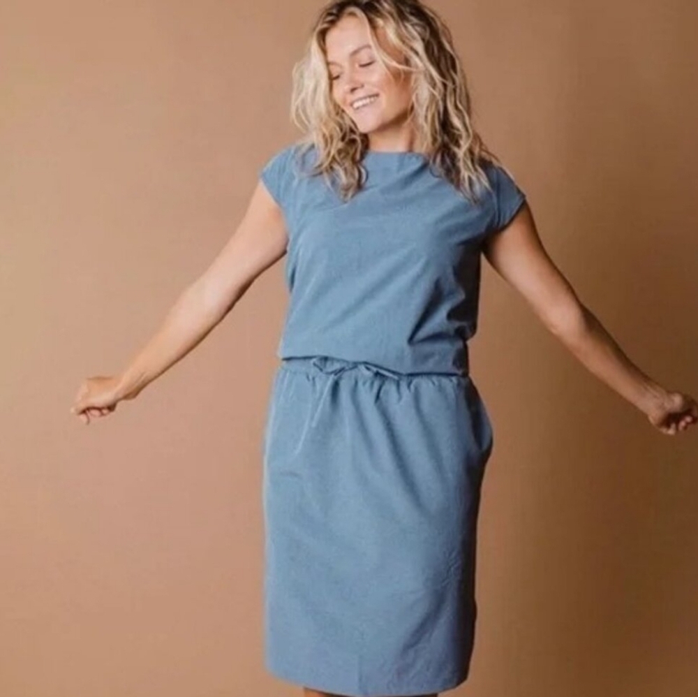 ALBION Going Places Dress, Light Blue, Athleisure, Lightweight, XS-Tall